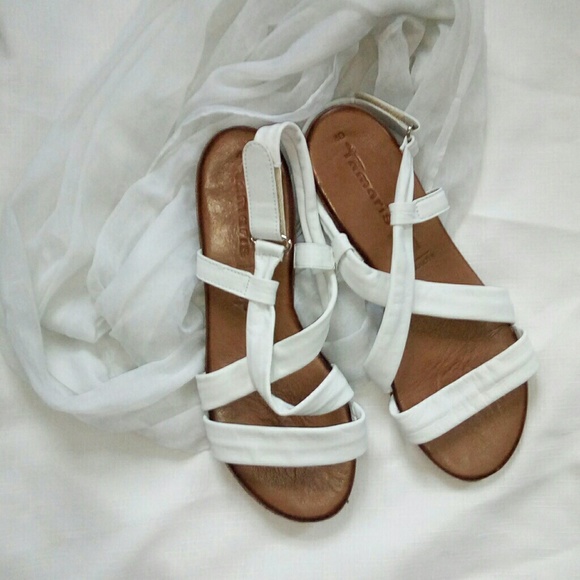 Tamaris Shoes - Tamaris ~ Genuine Leather Sandals ~ w/free scarf